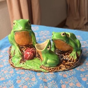 Majolica Style Japanese Mid-century Handmade Frogs
